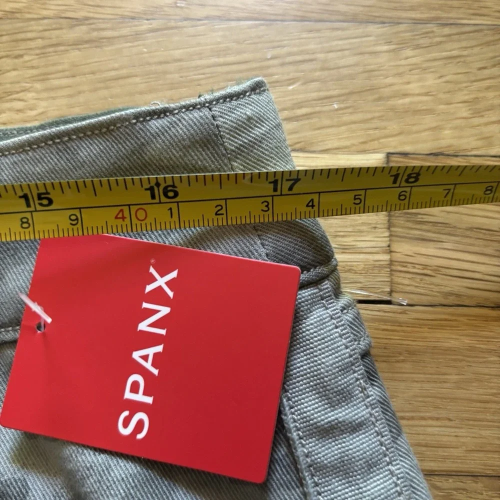 Spanx Stretch Twill Shorts Women's XL 5